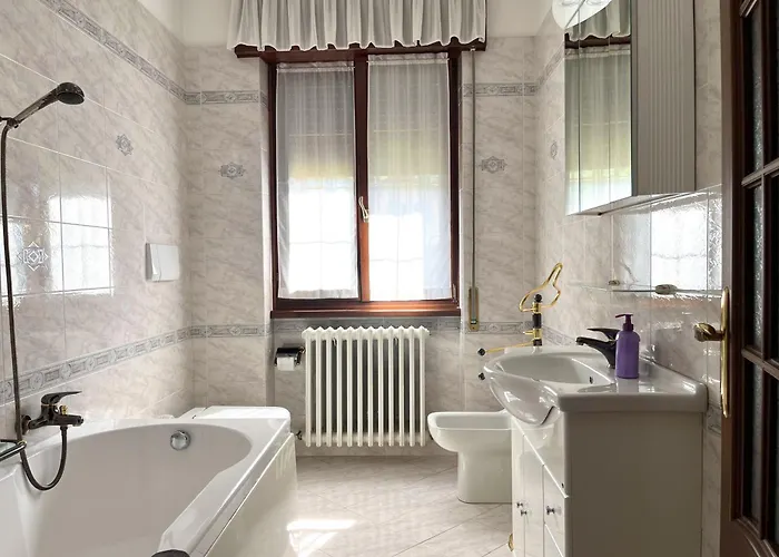 Apartamento House With Large Garden, 2 Bedrooms, 2 Bathrooms,