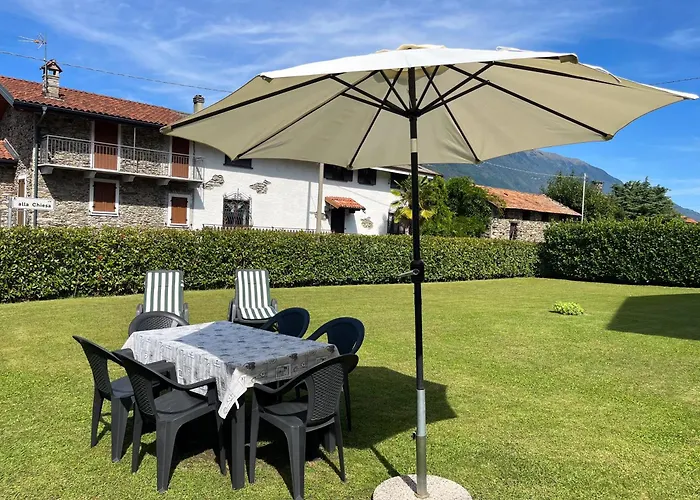 House With Large Garden, 2 Bedrooms, 2 Bathrooms,