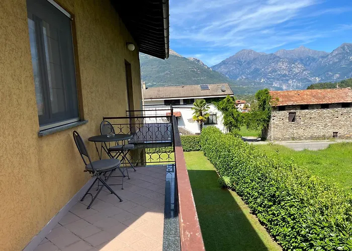 Apartman House With Large Garden, 2 Bedrooms, 2 Bathrooms,