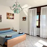 House With Large Garden, 2 Bedrooms, 2 Bathrooms, * 콜리코